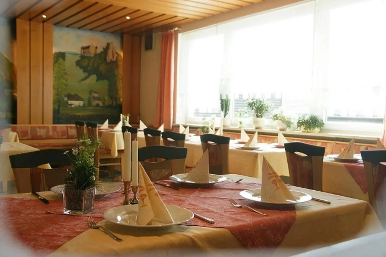Landgasthof Zur Linde Riedenburg Konukevi